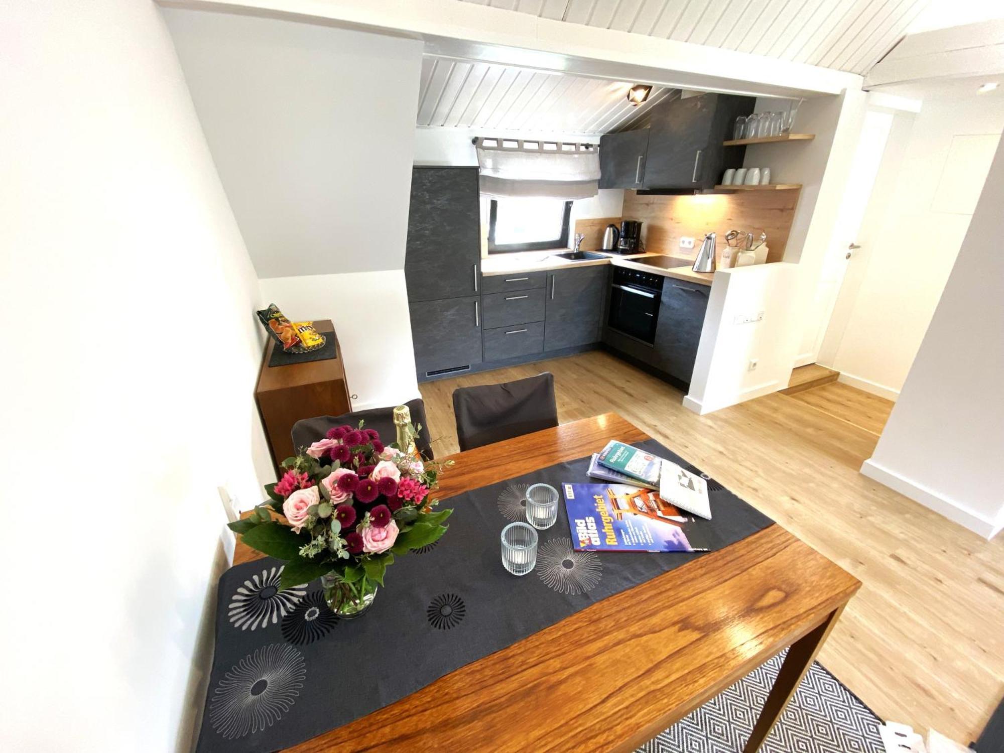 Zentrales Modernes Apartment, Naehe Zoo Und Stadion Dortmund Bagian luar foto