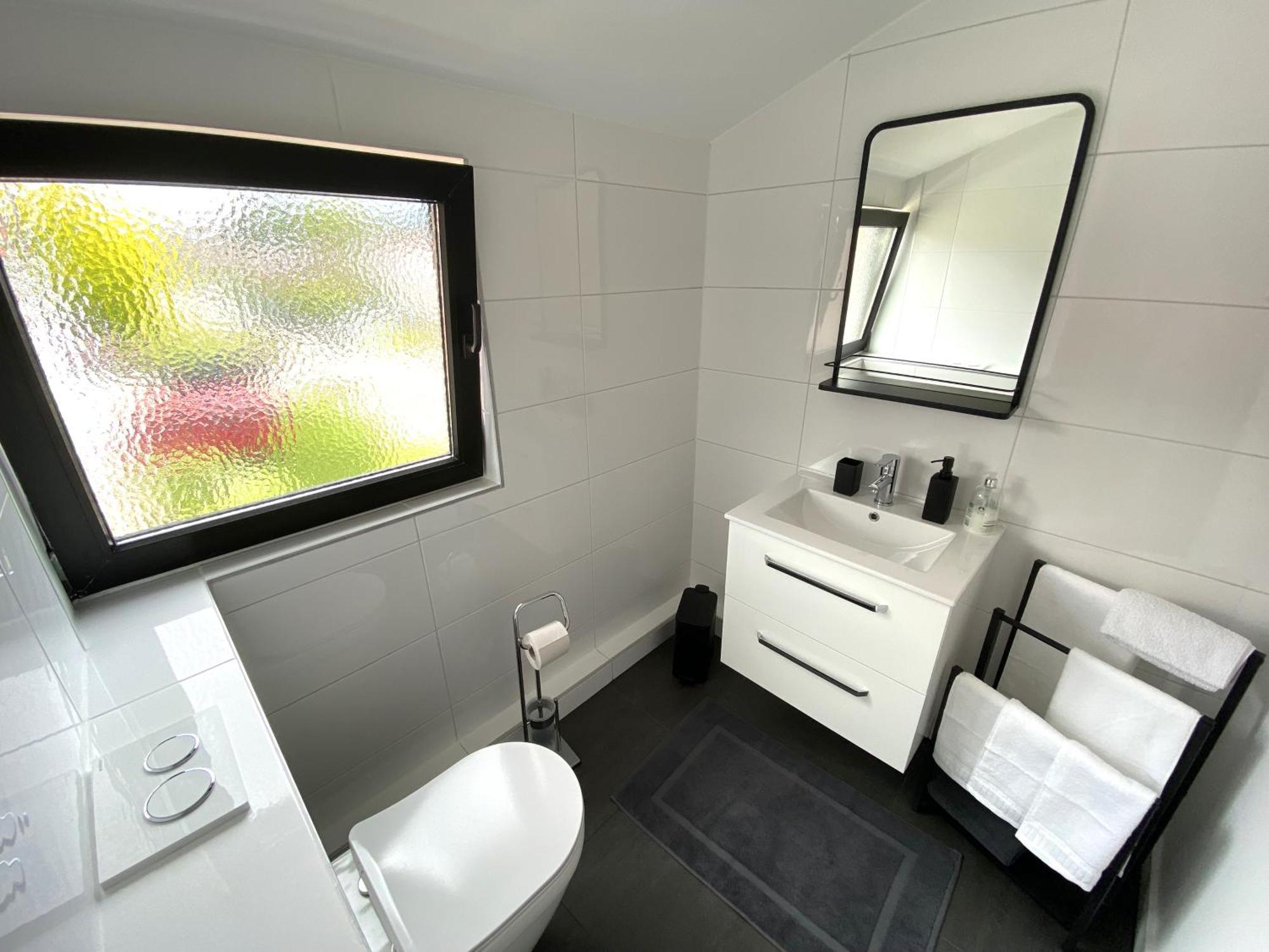 Zentrales Modernes Apartment, Naehe Zoo Und Stadion Dortmund Bagian luar foto