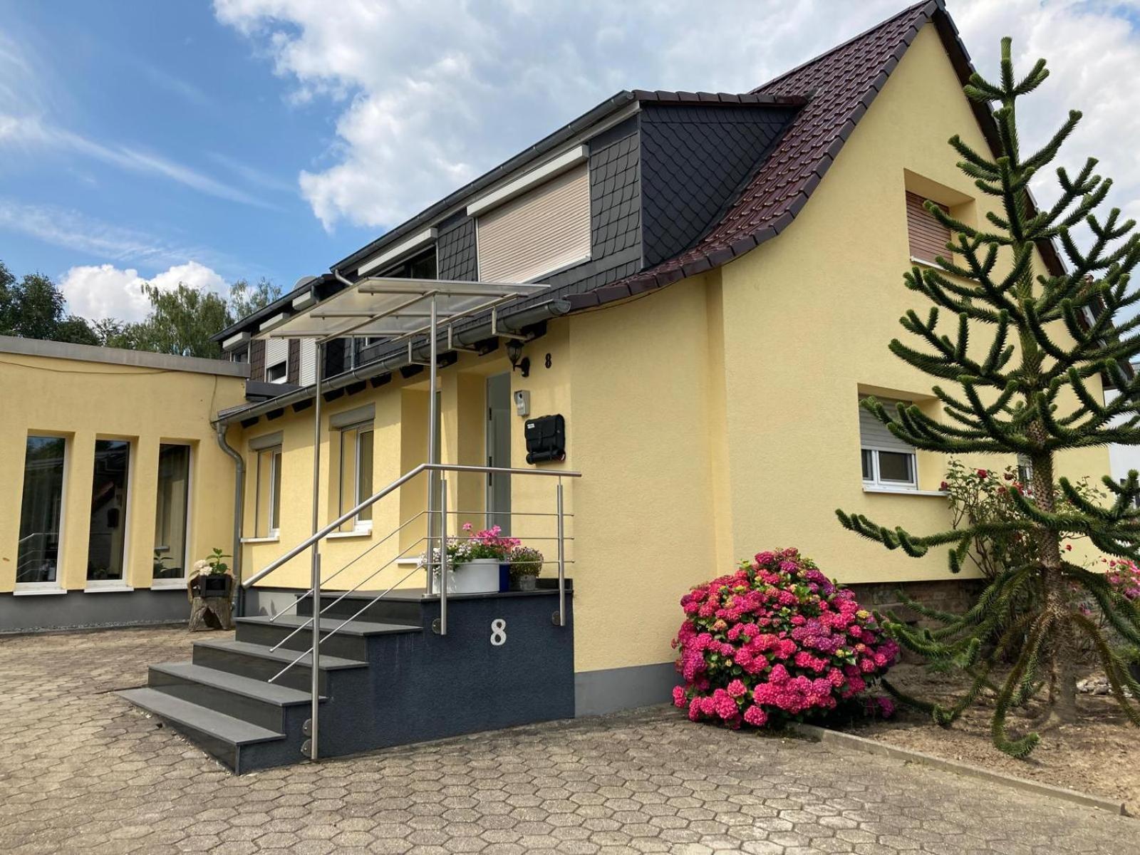 Zentrales Modernes Apartment, Naehe Zoo Und Stadion Dortmund Bagian luar foto