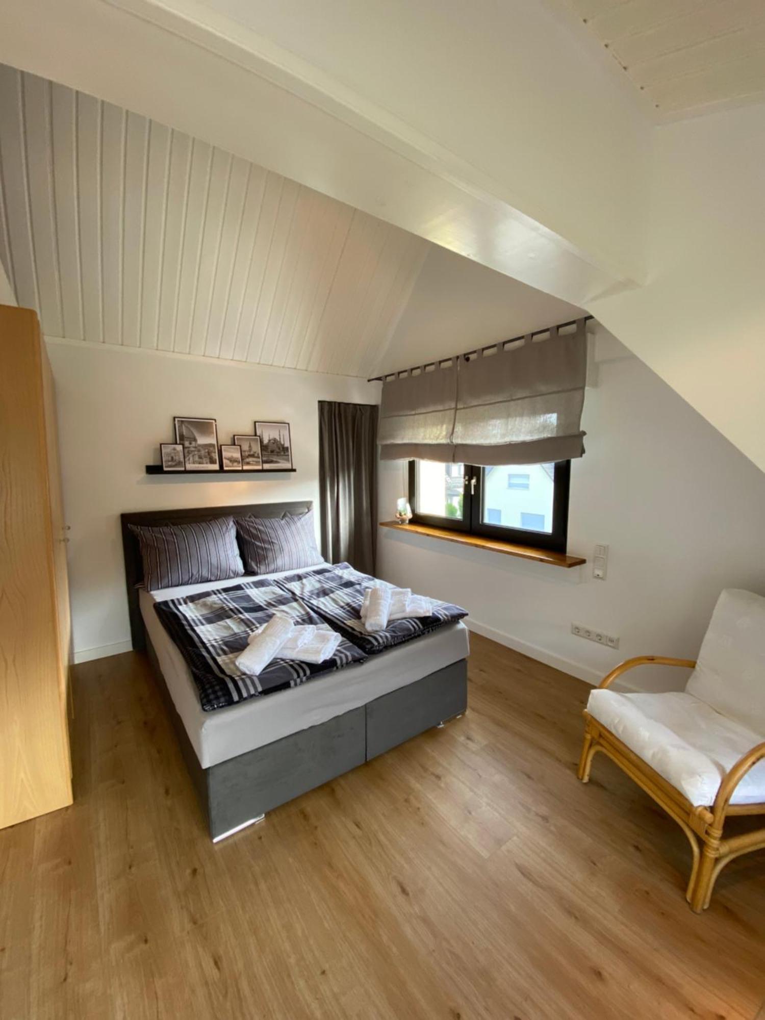 Zentrales Modernes Apartment, Naehe Zoo Und Stadion Dortmund Bagian luar foto
