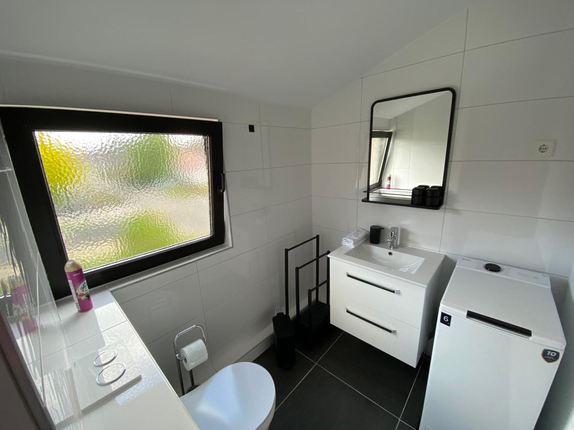 Zentrales Modernes Apartment, Naehe Zoo Und Stadion Dortmund Bagian luar foto
